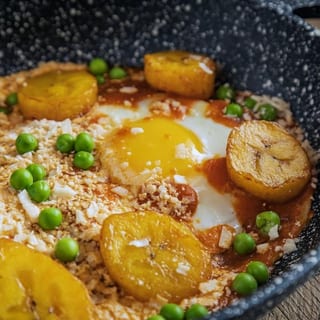 Huevos Moltulenos