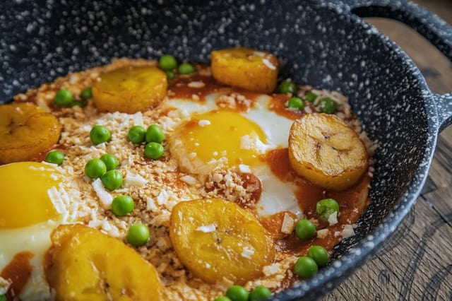 Huevos Moltulenos.